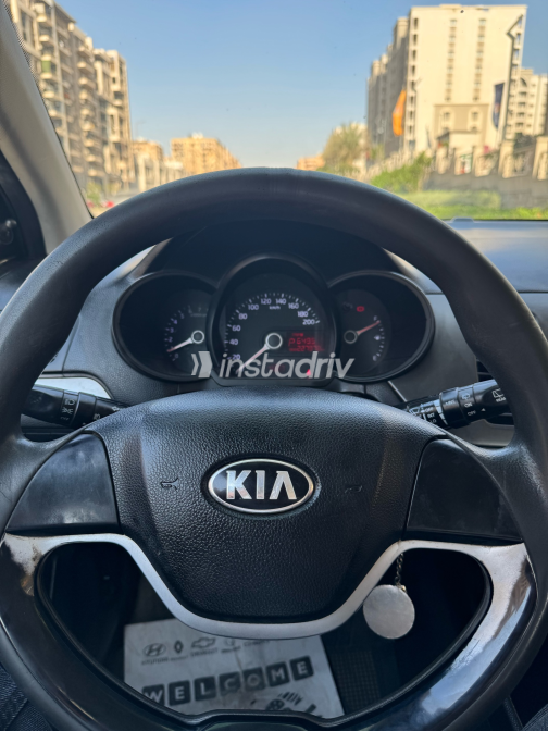 Kia Picanto 2015 Gray Automatic Used for Sale in Greater Cairo ( Cairo + Giza) - 6