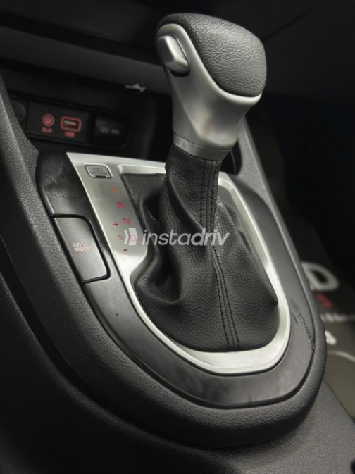 Kia Cerato 2019 Gray Automatic Used for Sale in Greater Cairo ( Cairo + Giza) - 9