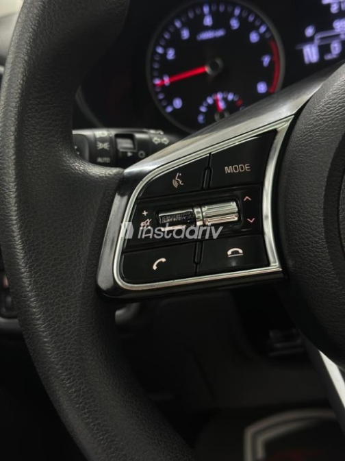 Kia Cerato 2019 Gray Automatic Used for Sale in Greater Cairo ( Cairo + Giza) - 10