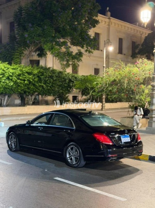 مرسيدس S 400 2014 أسود أوتوماتيك مستعملة للبيع في مدينة الشيخ زايد - 3