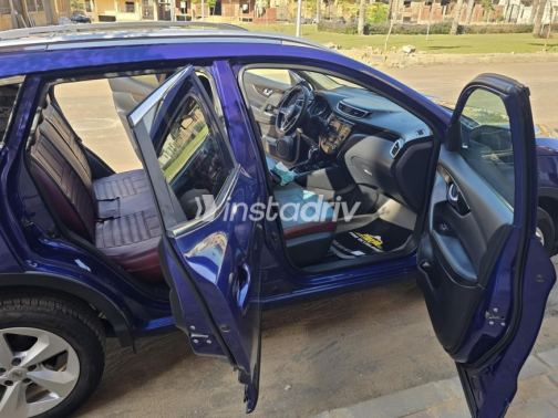 Nissan Qashqai 2019 Blue Automatic Used for Sale in Cairo - 6