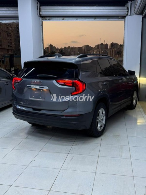 Gmc Terrain 2018 Gray Automatic Used for Sale in Cairo - 8