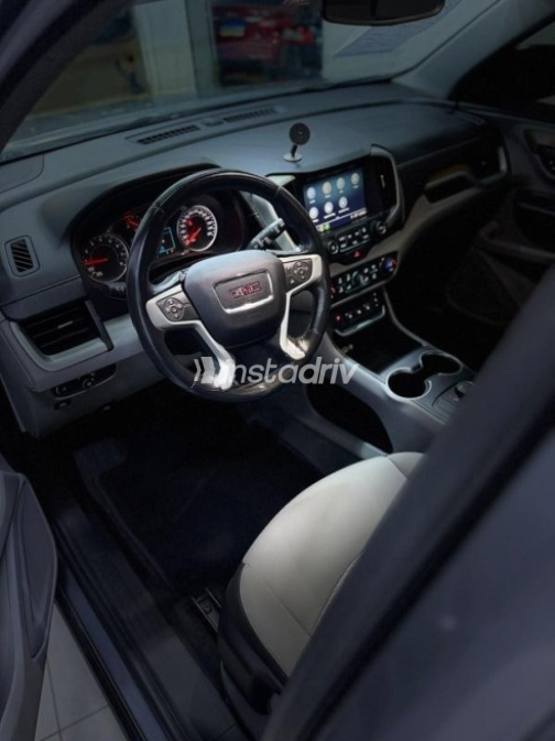 Gmc Terrain 2018 Gray Automatic Used for Sale in Cairo - 9