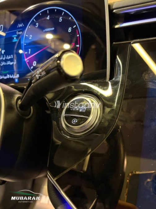 مرسيدس E 200 2024 أسود أوتوماتيك مستعملة للبيع في مدينتى - 7