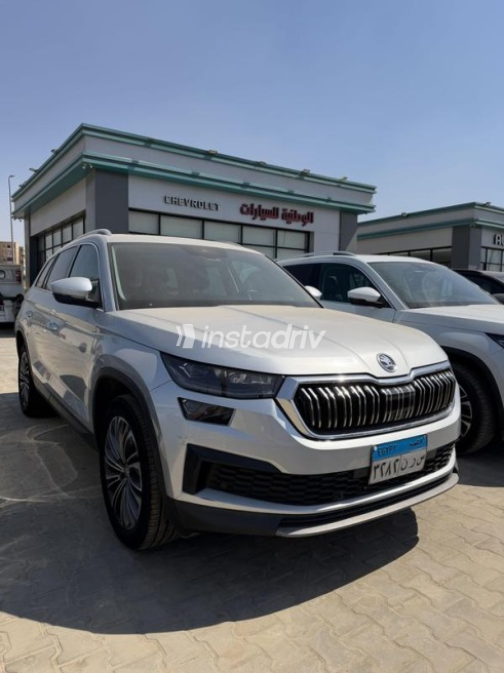 Skoda Kodiaq 2023 Silver Automatic Used for Sale in Cairo - 3
