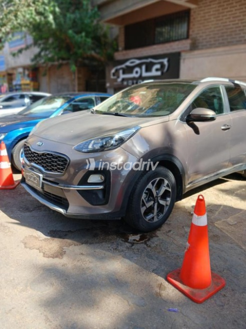 Kia Sportage 2019 Brown Automatic Used for Sale in Mohandessin - 1