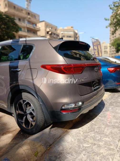 Kia Sportage 2019 Brown Automatic Used for Sale in Mohandessin - 2