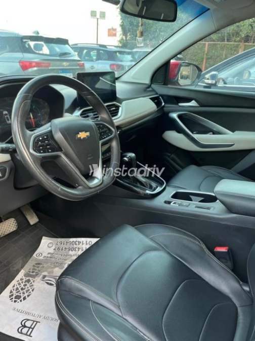 Chevrolet Captiva 2021 Silver Automatic Used for Sale in Heliopolis - 3
