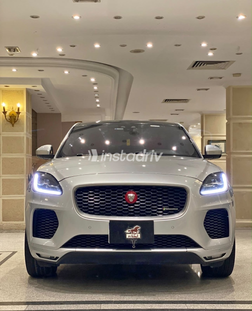 Jaguar E-pace 2020 Silver Automatic Used for Sale in Greater Cairo ( Cairo + Giza) - 7