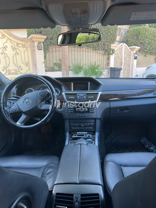 Mercedes E 200 2013 Silver Automatic Used for Sale in Greater Cairo ( Cairo + Giza) - 6