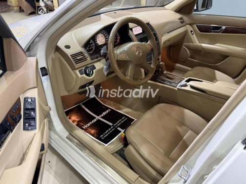 Mercedes C 200 2008 White Automatic Used for Sale in Damietta - 9