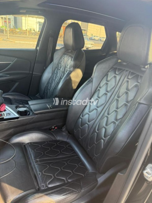 Peugeot 3008 2019 Black Automatic Used for Sale in Ismailia - 2