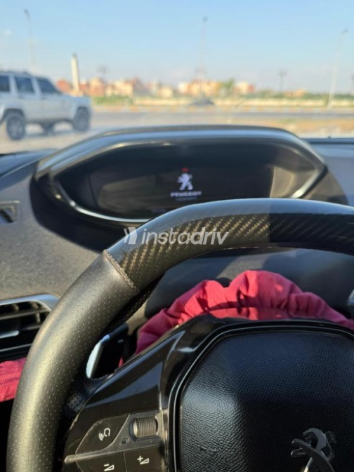 Peugeot 3008 2019 Black Automatic Used for Sale in Ismailia - 5
