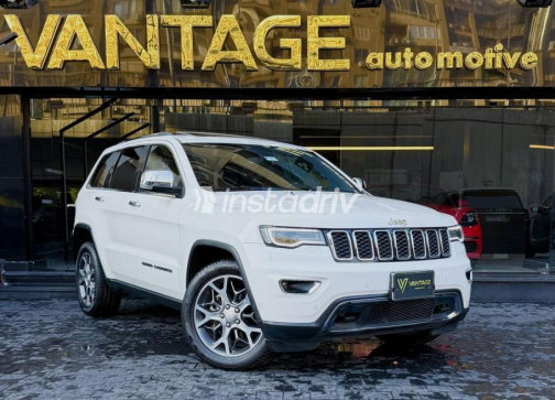 Jeep Grand Cherokee 2022 White Automatic Used for Sale in Cairo - 5