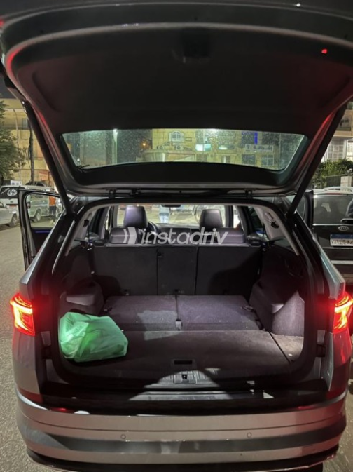 Skoda Kodiaq 2021 Silver Automatic Used for Sale in Cairo - 4