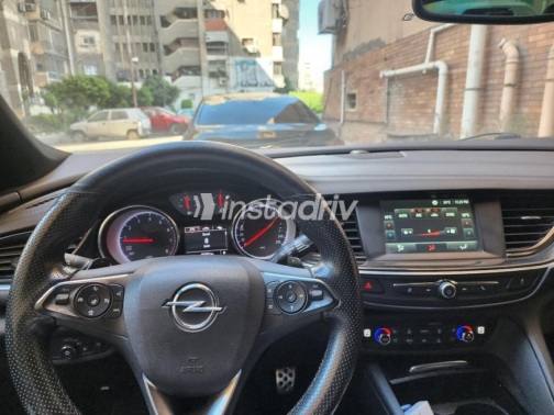 اوبل أنسيجنيا 2018 رمادي أوتوماتيك مستعملة للبيع في الإسكندرية - 3