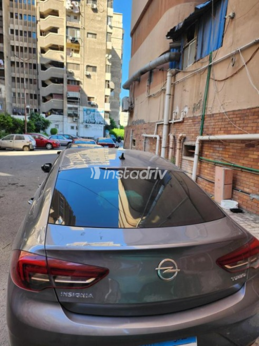 اوبل أنسيجنيا 2018 رمادي أوتوماتيك مستعملة للبيع في الإسكندرية - 6