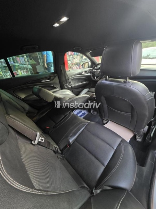 Opel Insignia 2020 Silver Automatic Used for Sale in Sheraton - 4