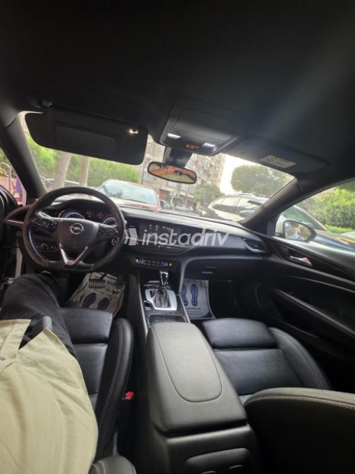 Opel Insignia 2020 Silver Automatic Used for Sale in Sheraton - 6