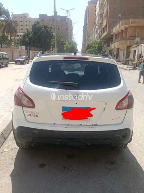 Nissan Qashqai 2013 White Automatic Used for Sale in Giza - 2
