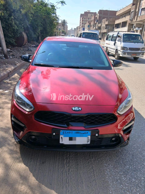 كيا جراند سيراتو 2019 أحمر أوتوماتيك مستعملة للبيع في القاهرة الكبرى ( القاهرة - الجيزة) - 3