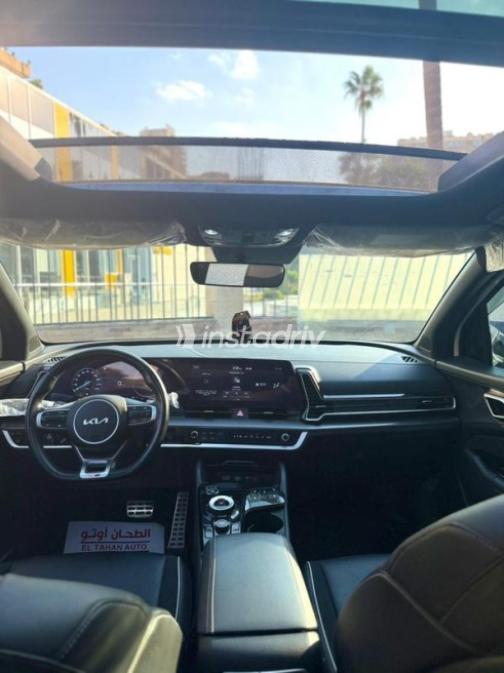 Kia Sportage 2025 Silver Manual Used for Sale in Mohandessin - 10