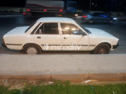 Peugeot 505 1980 White Manual Used for Sale in Greater Cairo ( Cairo + Giza) - 4