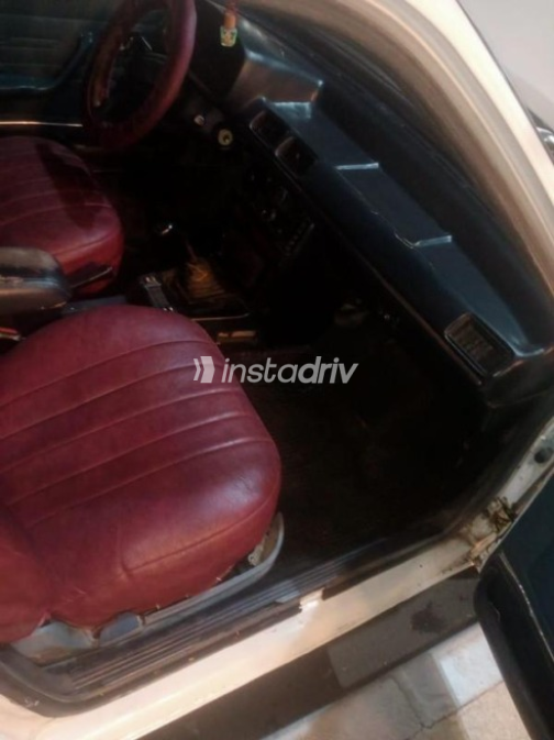 Peugeot 505 1980 White Manual Used for Sale in Greater Cairo ( Cairo + Giza) - 6