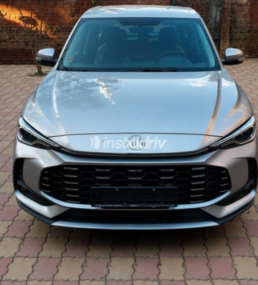 ام جى ZS 2025 فضي أوتوماتيك مستعملة للبيع في المحلة - 1