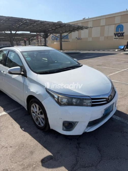 Toyota Corolla 2016 White Automatic Used for Sale in Alexandria - 8