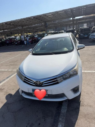 Toyota Corolla 2016 White Automatic Used for Sale in Alexandria