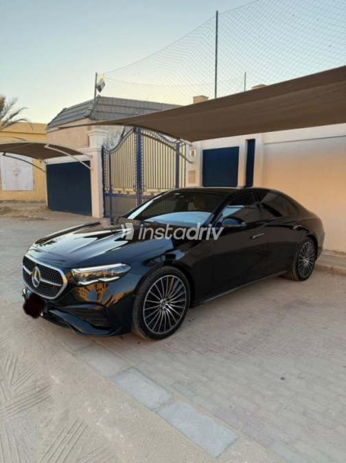 Mercedes E 200 2024 Black Automatic Used for Sale in Sheikh Zayed City - 1