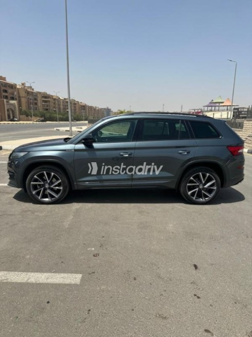 Skoda Kodiaq 2020 White Automatic Used for Sale in Mokattam - 3