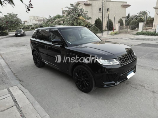 Land Rover Range Rover Sport 2020 Black Automatic Used for Sale in Cairo - 3