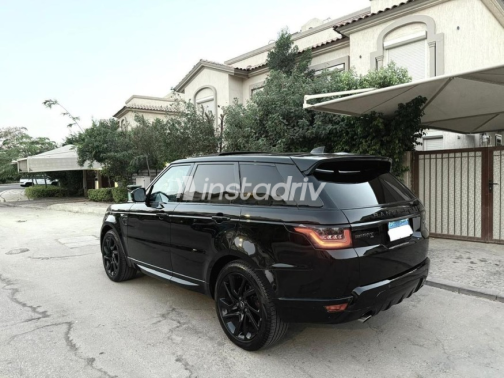 Land Rover Range Rover Sport 2020 Black Automatic Used for Sale in Cairo - 4