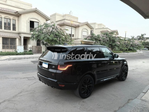 Land Rover Range Rover Sport 2020 Black Automatic Used for Sale in Cairo - 5