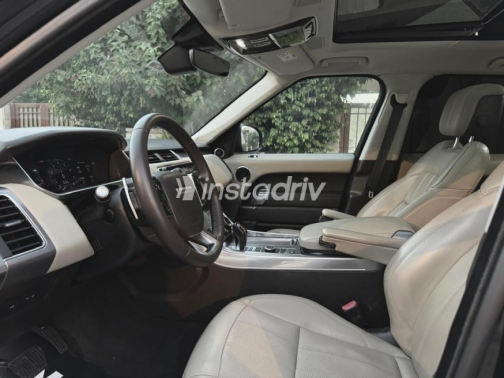 Land Rover Range Rover Sport 2020 Black Automatic Used for Sale in Cairo - 8