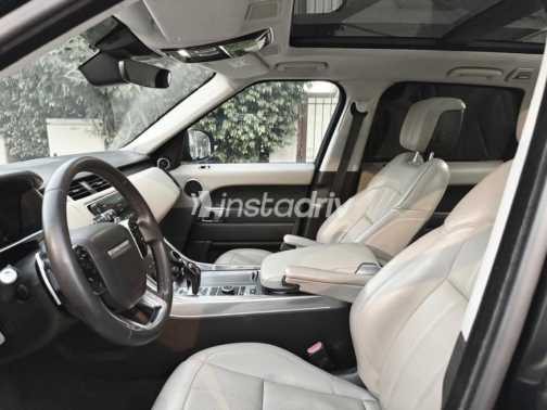 Land Rover Range Rover Sport 2020 Black Automatic Used for Sale in Cairo - 9