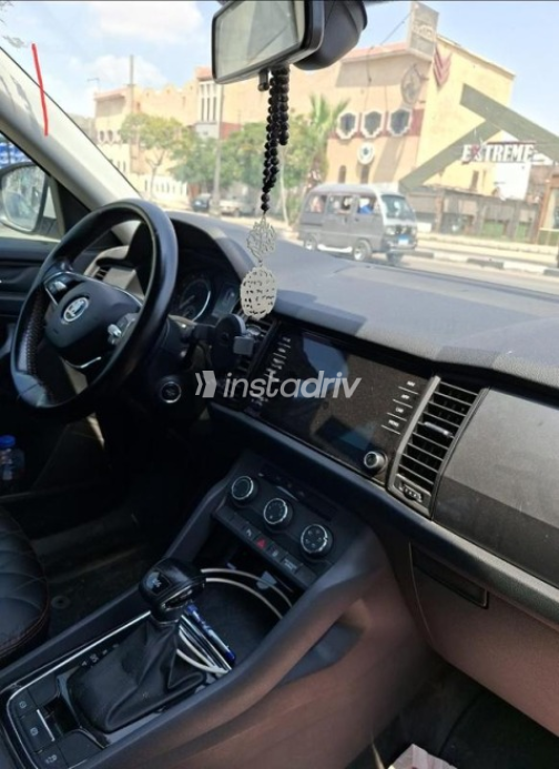 Skoda Kodiaq 2021 White Automatic Used for Sale in Zagazig - 2