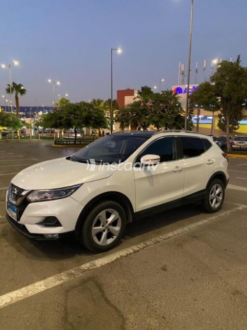 نيسان قشقاي 2019 أبيض أوتوماتيك مستعملة للبيع في المقطم - 6