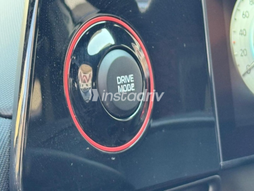 Hyundai Avante 2021 White Automatic Used for Sale in Nasr city - 8