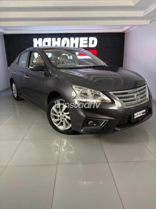 Nissan Sentra 2019 Gray Automatic Used for Sale in Cairo - 2