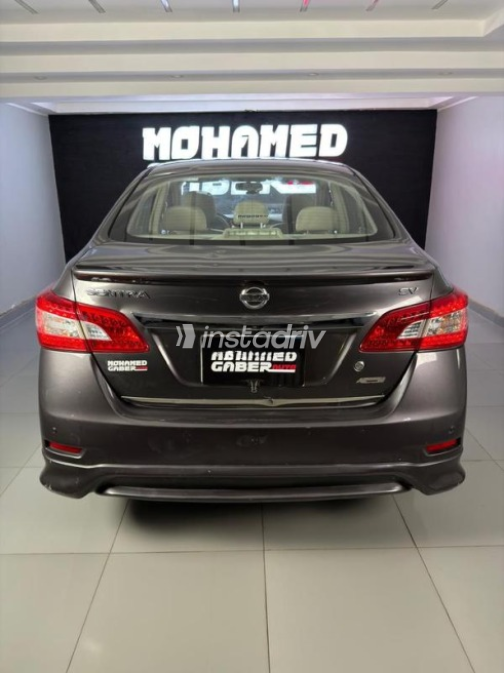 Nissan Sentra 2019 Gray Automatic Used for Sale in Cairo - 7