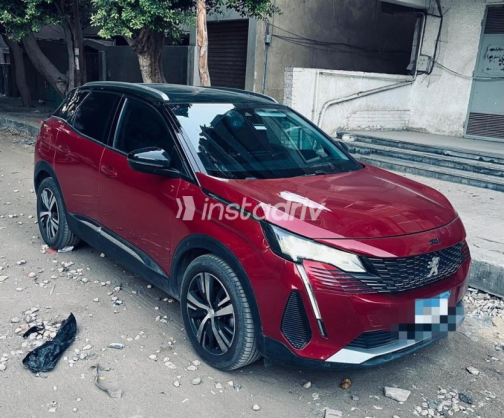 Peugeot 3008 2022 Red Automatic Used for Sale in Nasr city - 8