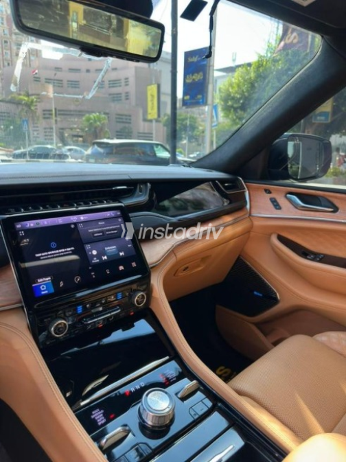 جيب جراند شيروكي 2022 رمادي أوتوماتيك مستعملة للبيع في القاهرة - 7
