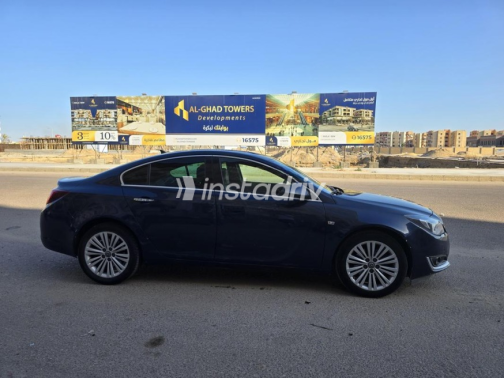 Opel Insignia 2014 Blue Automatic Used for Sale in Damietta - 1