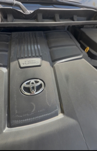 Toyota Land Cruiser 2023 White Automatic Used for Sale in Greater Cairo ( Cairo + Giza)