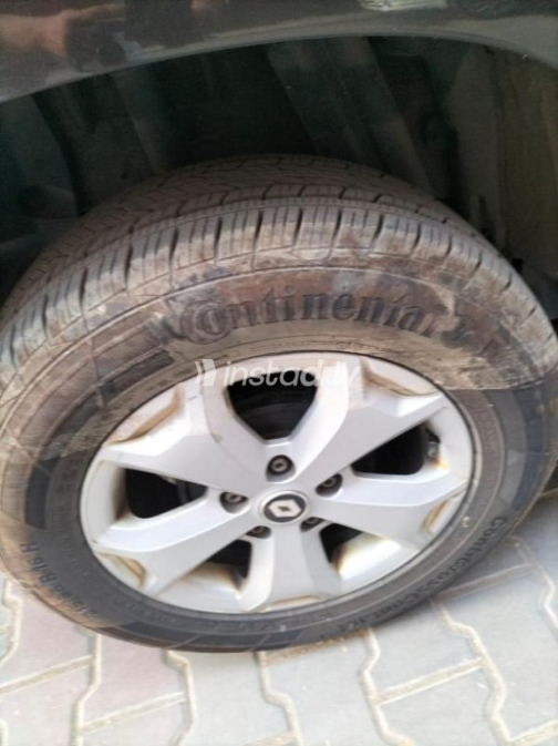 Renault Duster 2019 Blue Automatic Used for Sale in Maadi - 5