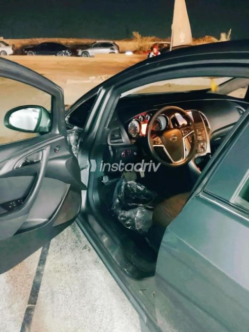 Opel Astra 2020 Gray Automatic Used for Sale in Cairo - 4
