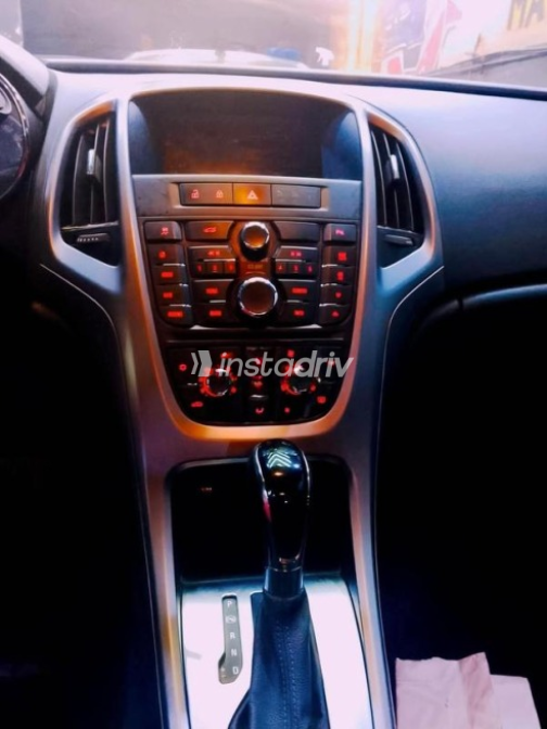 Opel Astra 2020 Gray Automatic Used for Sale in Cairo - 6
